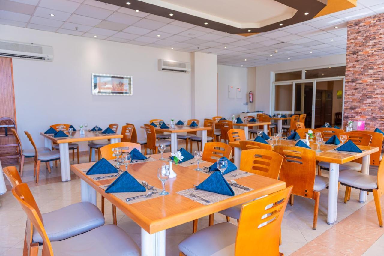 Tolip Family Club Borg El Arab Hotel Кинг Мариут Екстериор снимка