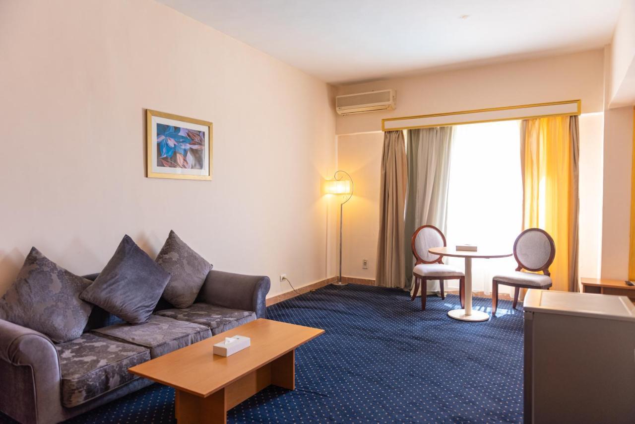 Tolip Family Club Borg El Arab Hotel Кинг Мариут Екстериор снимка