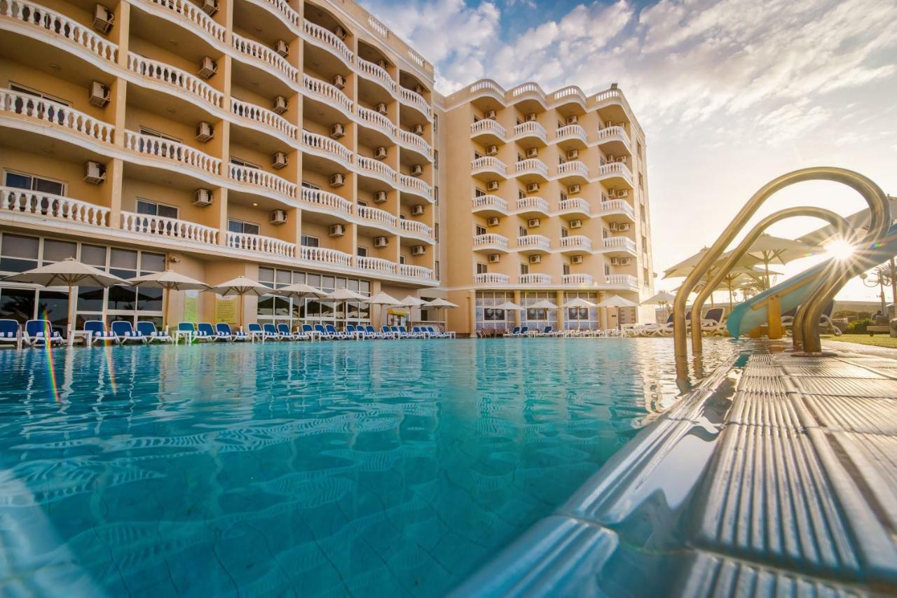 Tolip Family Club Borg El Arab Hotel Кинг Мариут Екстериор снимка